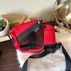 Vintage LL Bean Red Polyester Hiking Fanny Pack / Waist Bag Water Bottle Holder